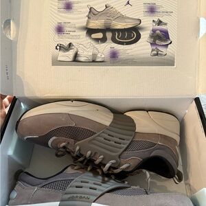 Jordan Men's Taupe and Gray Sneakers